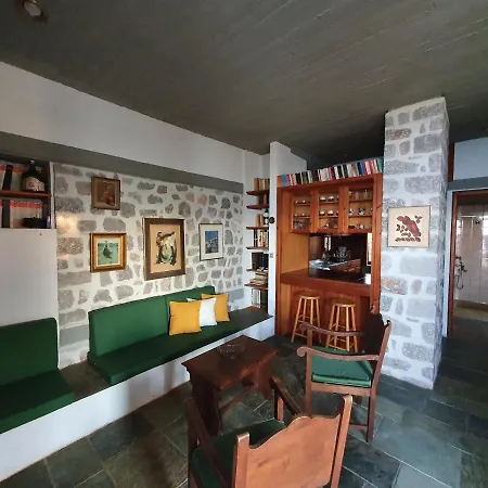 Feriehus Oly & Nikiforo's House