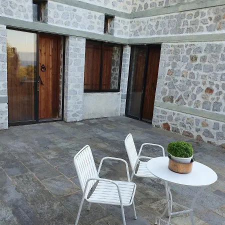 Oly & Nikiforo's House Feriehus *